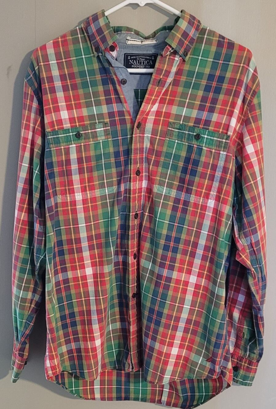Men's Nautica button down flannel size Medium red/green/blue